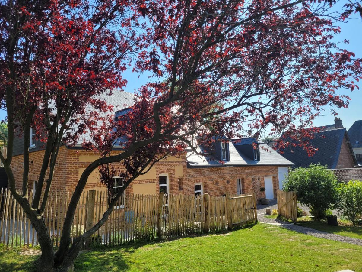 Les Fabulettes Bed & Breakfast Auffay Exterior photo